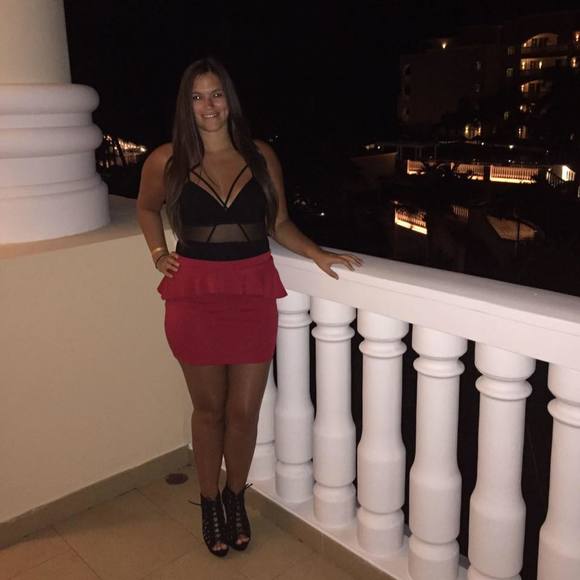 Meet your Posher, Amanda - Picture 1 of 1